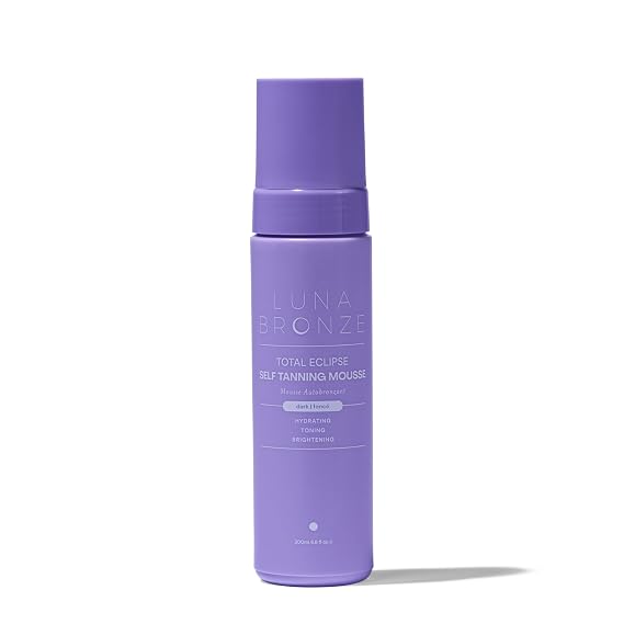 Luna Bronze Total Eclipse Express Self Tanning Mousse (Dark) | Fast Developing Sunless Tanner Foam, Streak Free | Lightweight with Aloe Vera and Natural DHA | Vegan, Cruelty Free (200ml/6.7 fl. oz)