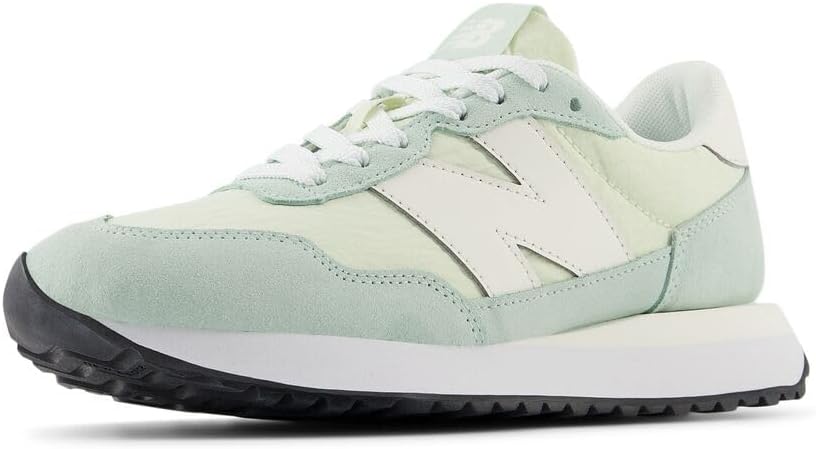 New Balance Women's 237