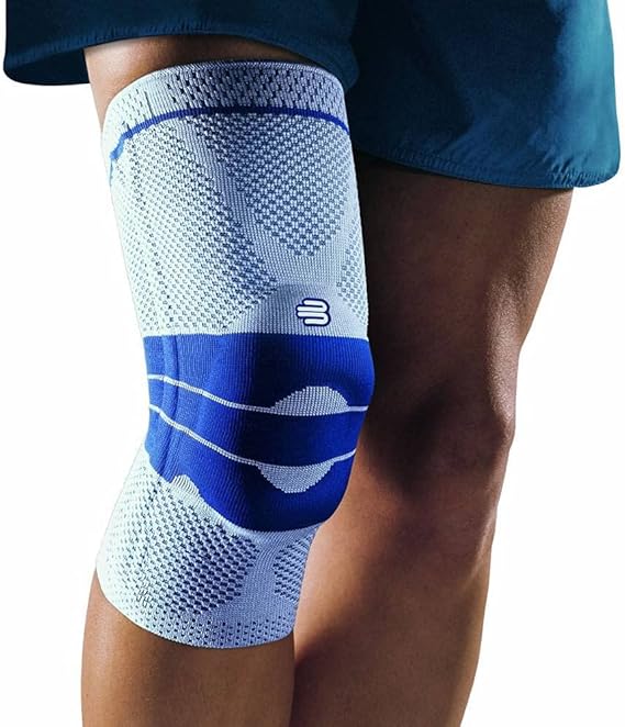 Bauerfeind GenuTrain Knee Support - breathable knit compression knee brace to relieve pain and swelling from arthritis, ACL injury, Miniscus tear, machine washable knee sleeve (Black, 3)