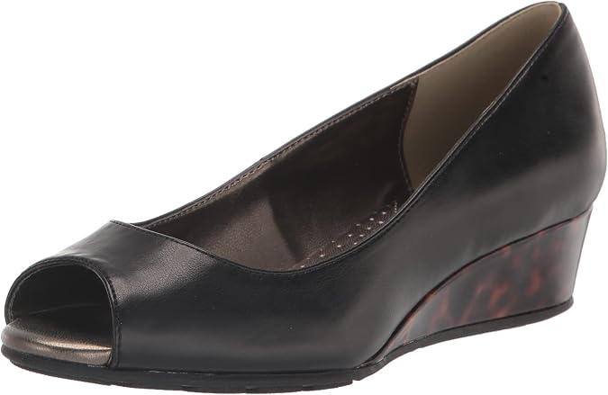Bandolino Women's CandraPump