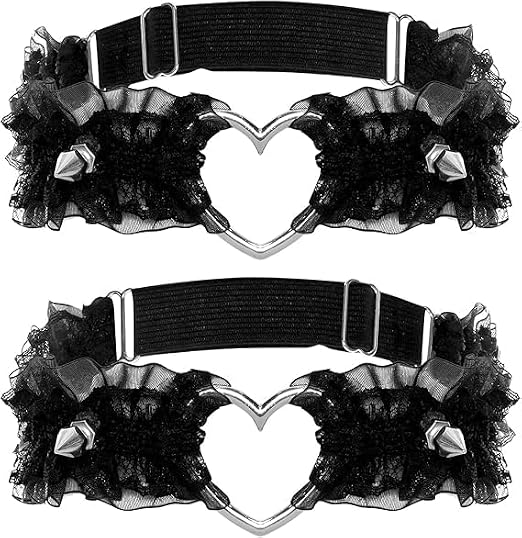 2 Pcs Lace Edged Heart Shaped