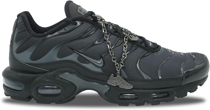 NIKE Air Max Plus TN Black Metallic Silver