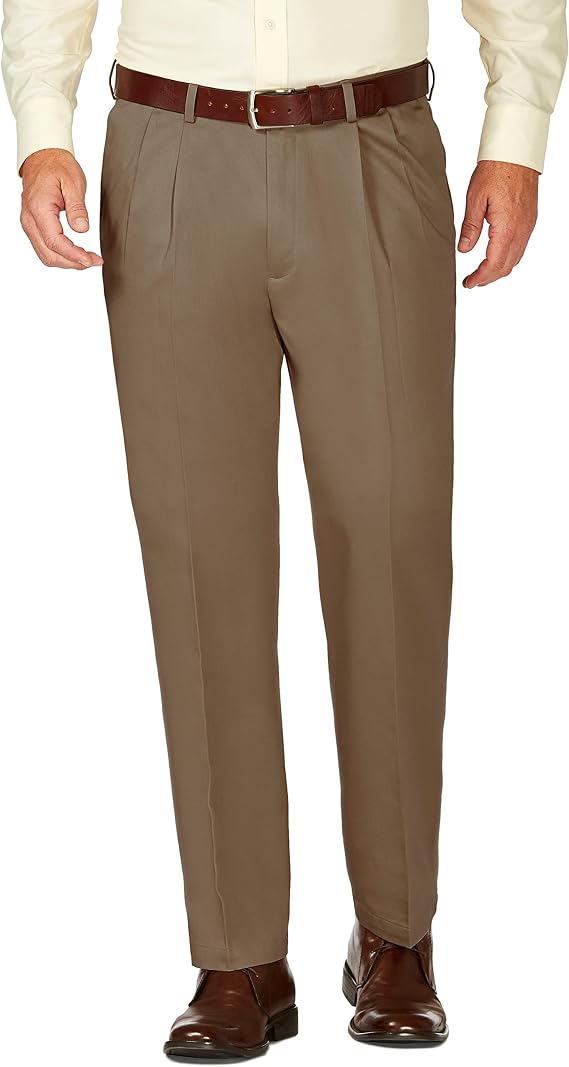 Haggar Men's Classic Fit Work to Weekend Business Casual Pleated Pant