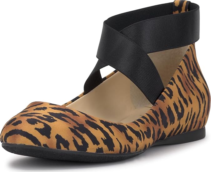 Jessica Simpson Womens Mandayss Cross Strap Ballet Flat