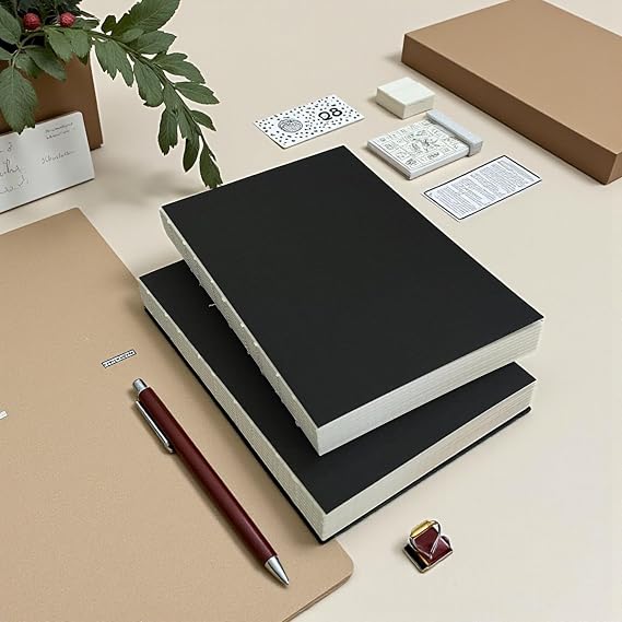Fark Tanıtım Özel Tasarım Siyah Kraft Kapaklı A5 Çizgili Defter - 180 Derece Açılabilir, Sırtı Dikişli,%100 El İşçiliği, Ofis İçin İdeal, Planlayıcı (Çizgili)