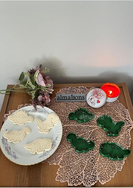 Dinazorlar Kurabiye Kalıbı Seti - Hamur Şekillendirici - Şeker Hamuru Kalıp- 4 Adet